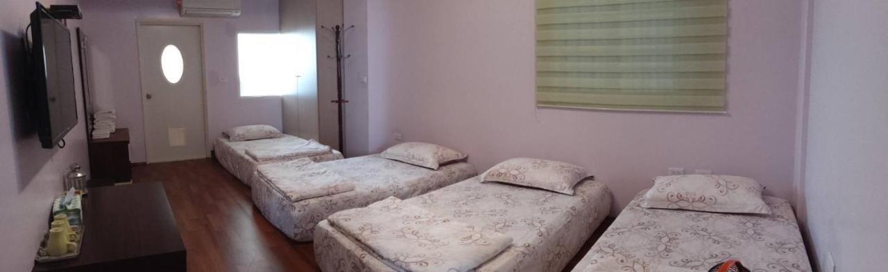 Berkshire B&B Qimei Екстериор снимка
